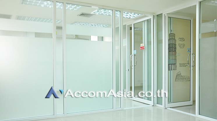 5  Office Space for rent and sale in Ratchadaphisek ,Bangkok  at Amornphan 205 AA14490